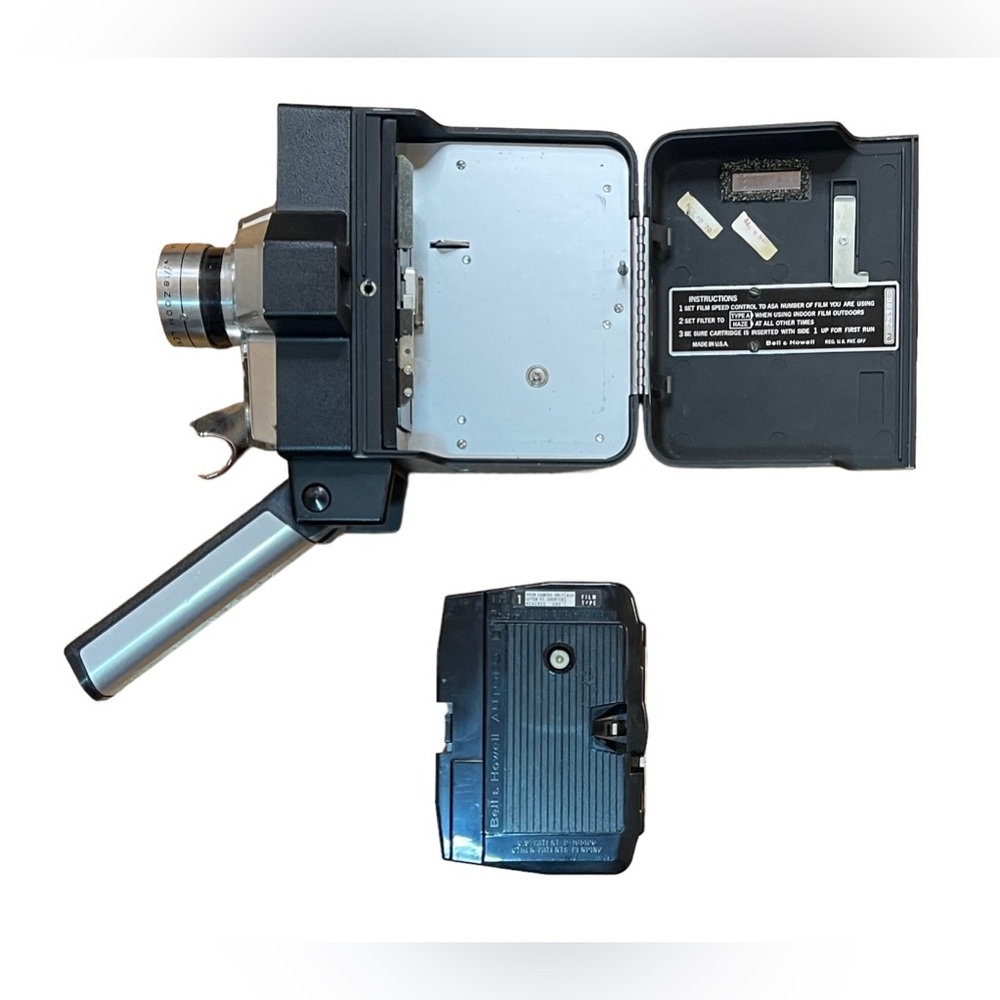 Vintage Bell & Howell Zoom Reflex Animation Autoload 8mm Movie Camera 1970s Case - Picture 3 of 10
